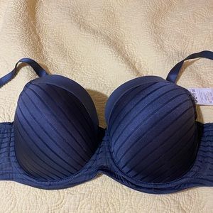 Bra 38F